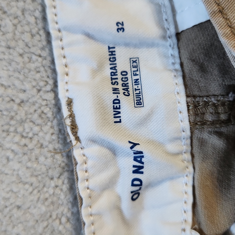 Old Navy Build in Flex Men's Tan Cargo Shorts - 32 - Picture 2 of 6